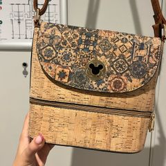 handbag cork
