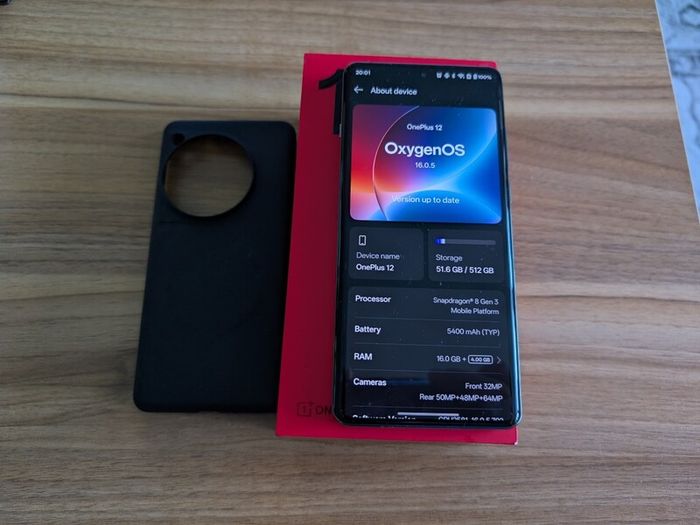 OnePlus 12 512gb Dual SIM Factory Unlocked in mint condition