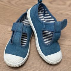 "jeans" shoes for a girl, size 29 (11)
