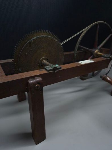 Rare Antique Dublin Scientific / Mechanical Demonstration Apparatus  J. Robinson & Sons, Grafton Street