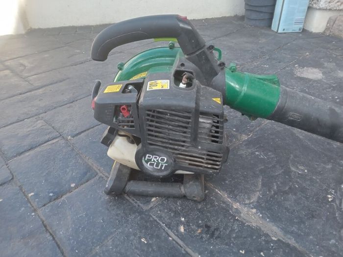 Pro cut leafblower