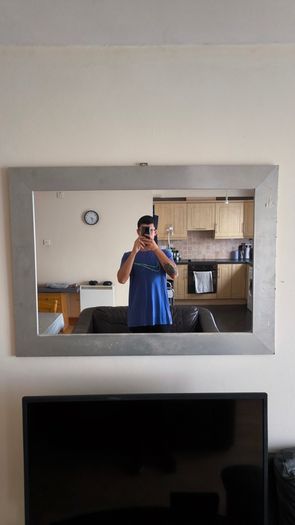 wall mirror
