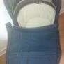 uppababy vista carrycot Image 4