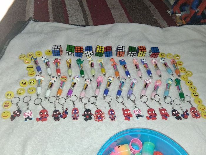 toys