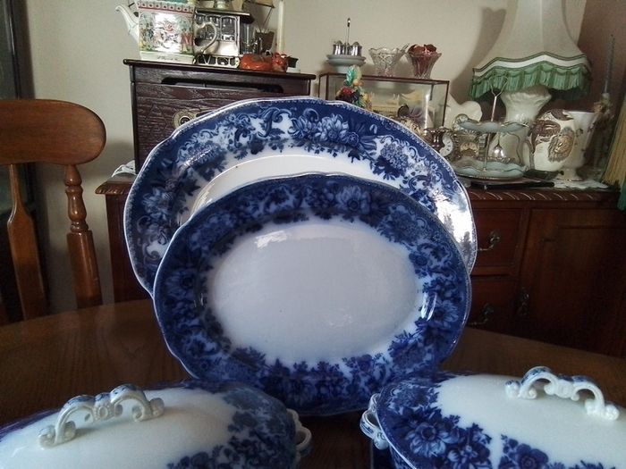 W T Copeland & Sons Blue/White Dinner Set