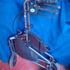 Days 3-Wheel Folding Rollator / Walker with Bag