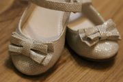 Girl's shoes, size 7 (EU 24)