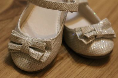 Girl's shoes, size 7 (EU 24)