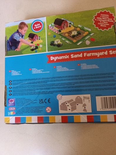 Little Tikes  Dynamic  Sand Farmyard Set.  Age 3+ Years.  NEW.