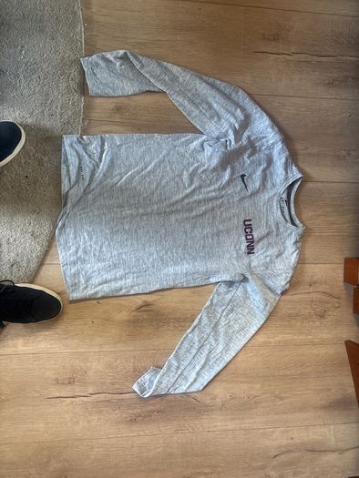 nike training drifit UCONN new