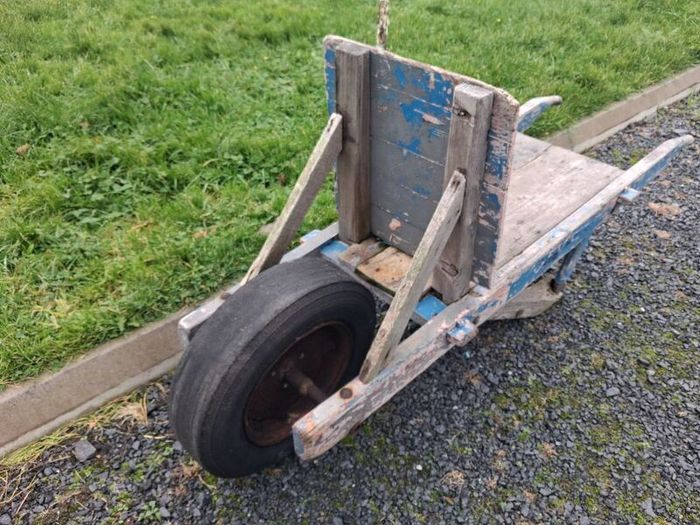 Turf Barrow