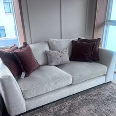 Beautiful Valentino Bespoke Sofa Collection by Whitemeadow - perfect condition