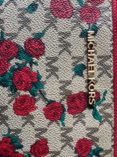 michael kors clutch purse/bag