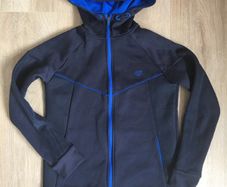 Boys hoodie13-14Y