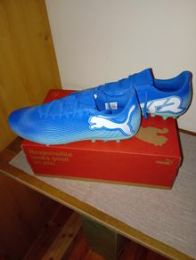 New Puma UK 9 soccer boots