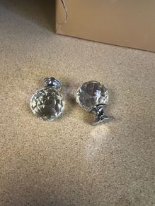 2 crystal knobs NEW