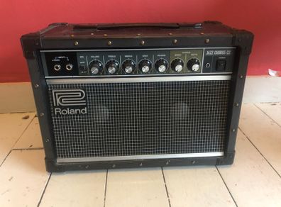 Roland JC 22 Jazz Chorus 30w Stereo Guitar Amp - Excellent Condition