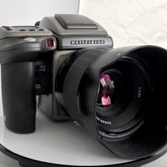 Hassleblad H1 Film Back Camera  Kit in Mint Condition