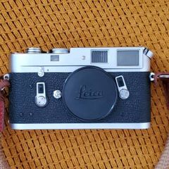 Leica M4