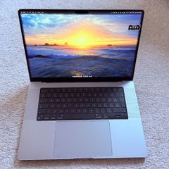 Apple MacBook Pro 16" 2022 (512GB SSD, M1 Pro, 16GB) Space Grey