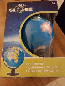 Bnib light up globe 25euro in smyths
