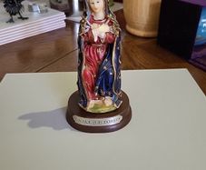 Mother of sorrows statue