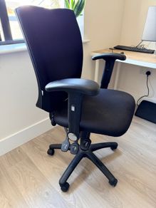 Office Chair ( plenty adjustment)