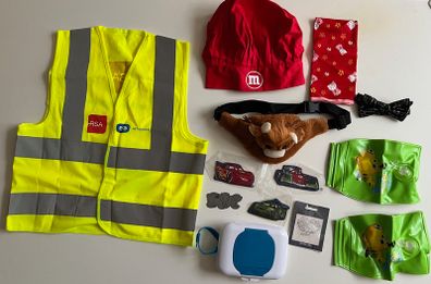 Bundle of accessories for kids