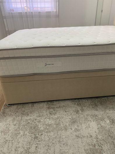 RESPA Kingsize bed