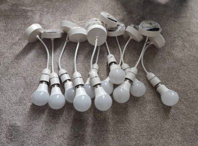 Pendant Set Light Fitting with light bulbs  (lot 12)