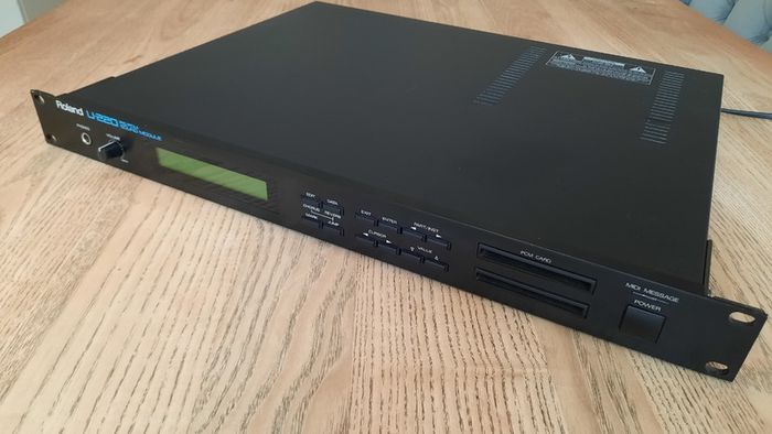 Roland U-220 RS-PCM Sound Module