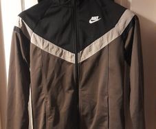 Boys Nike tracksuit......BARGAIN
