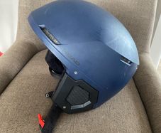 skiing helmet