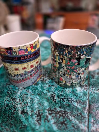 Pat singers New York mugs