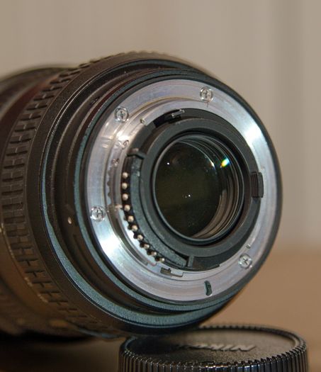 Nikon AF-S DX 17-55mm f/2.8G IF-ED Lens Professional DX Zoom