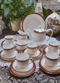 Paragon / Royal Albert "Holyrood" tea set