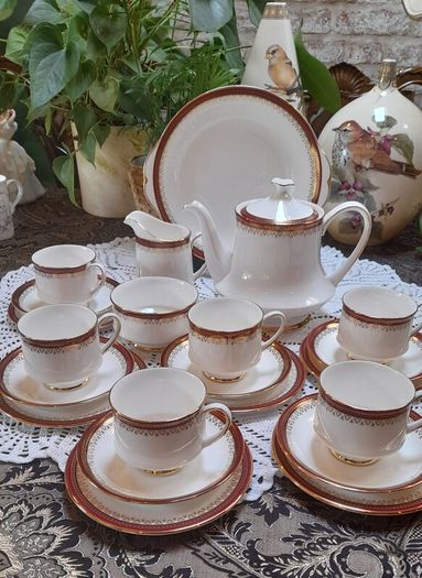 Paragon / Royal Albert "Holyrood" tea set