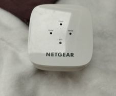 NETGEAR EX6110 WiFi Range Extender,