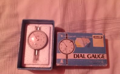 Draper dial gauge.