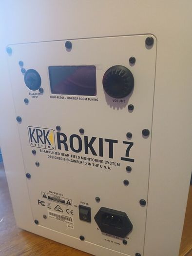 monitor and speakers bundle