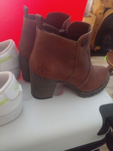 woman shoes 2x