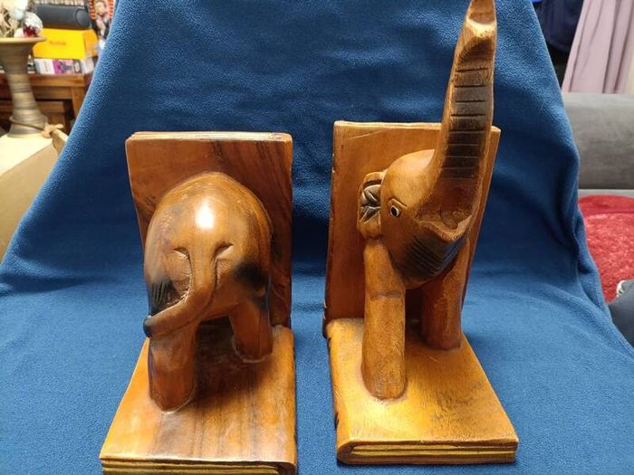 vintage wooden elephant book holder