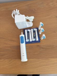 Electric Toothbrush