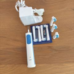 Electric Toothbrush