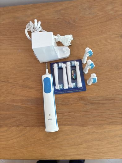 Electric Toothbrush