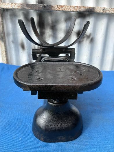 Vintage shop scales