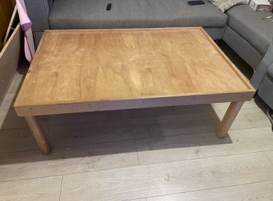 table with 2 drawers