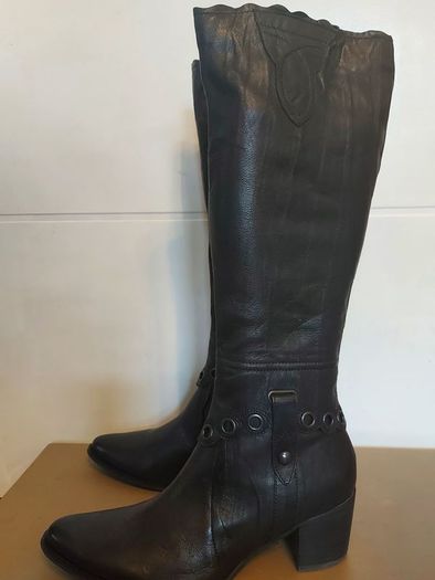 RRP 160 Eur French Design Real Leather Ladies Tall boots noir black perforated Fugitive new boxed size 5 LAST PAIR LEFT