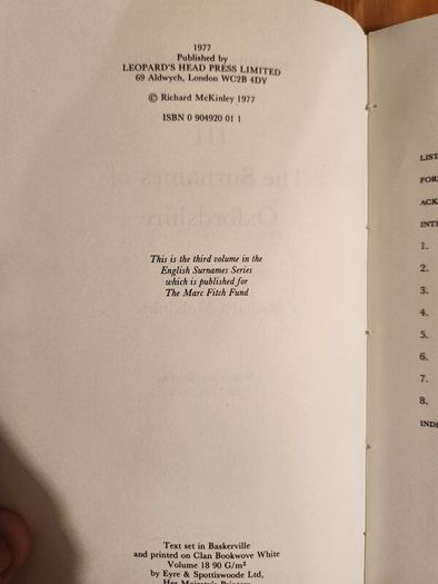 The Surnames Of Oxfordshire. By Richard Mckinley. With A Forward  By Dr Marc Fitch. First Edition Hardback With Dustjacket In Good Condition.  38