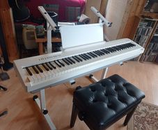 Roland FP-30X Piano Keyboard with Stand & Bench